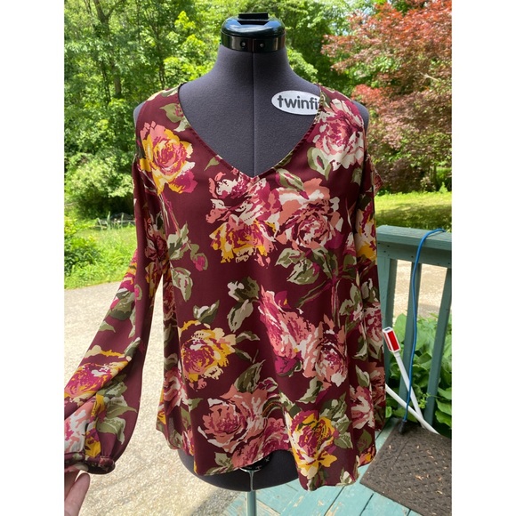 Cold Shoulder Long Sleeve Floral Blouse - Picture 1 of 3